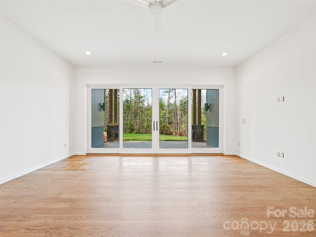 140 Upperfell Court, Asheville, NC 28803