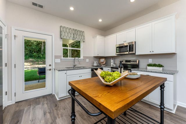 2803 Upton Circle, Cleveland, TN 37323