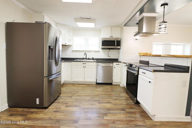 8240 Highway 70, Newport, NC 28570