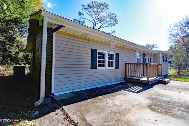 8240 Highway 70, Newport, NC 28570