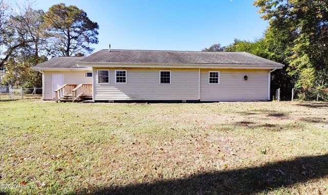 8240 Highway 70, Newport, NC 28570