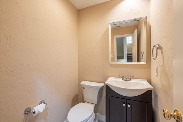 1801 Enterprise Avenue, League City, TX 77573