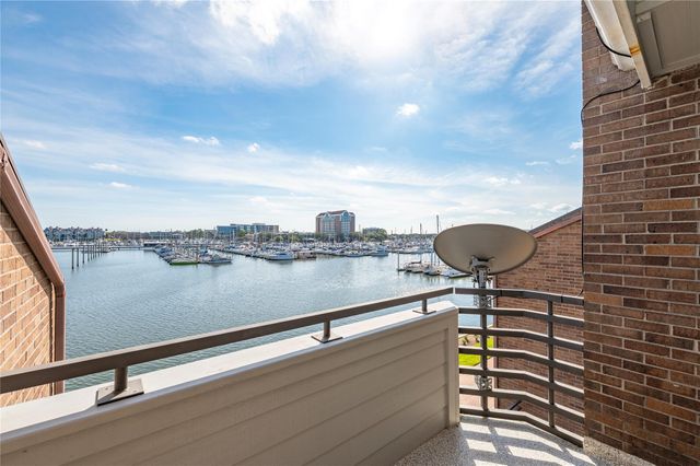 1801 Enterprise Avenue, League City, TX 77573