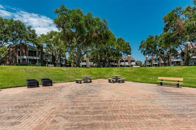 1801 Enterprise Avenue, League City, TX 77573