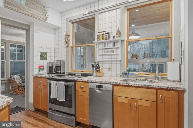 8832 DAYTON AVE, North Beach, MD 20714