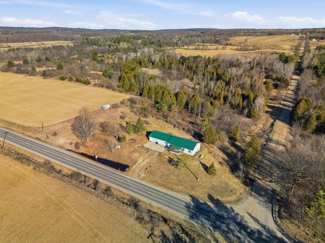 9026 W Coleman Road, Coldwater Twp, MI 48632