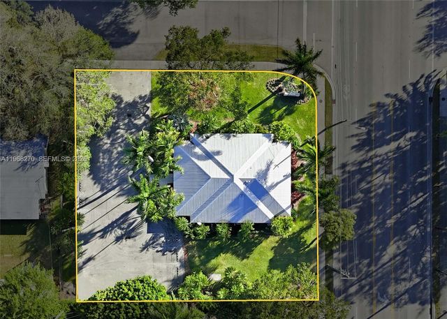 1801 N Krome Ave, Homestead, FL 33030