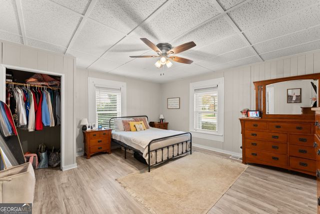 48 Chestnut Street, Commerce, GA 30529