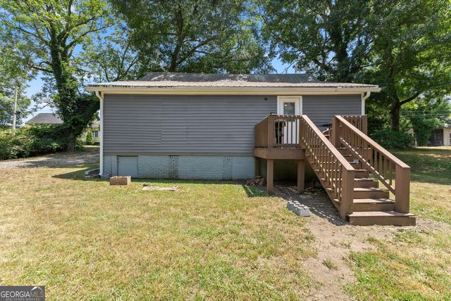 48 Chestnut Street, Commerce, GA 30529
