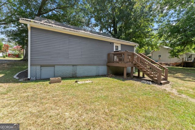 48 Chestnut Street, Commerce, GA 30529