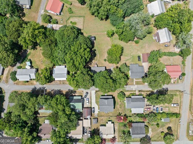 48 Chestnut Street, Commerce, GA 30529