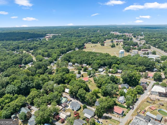 48 Chestnut Street, Commerce, GA 30529