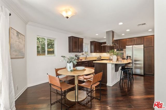 14830 Huston Street, Los Angeles, CA 91403