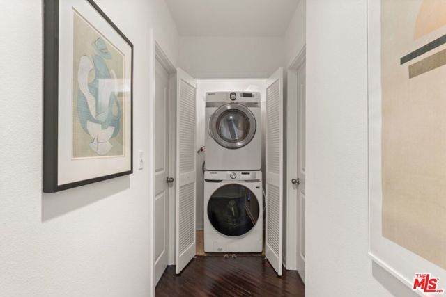14830 Huston Street, Los Angeles, CA 91403