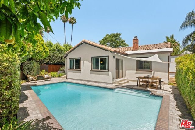 14830 Huston Street, Los Angeles, CA 91403