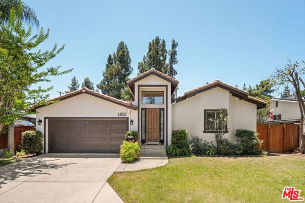 14830 Huston Street, Los Angeles, CA 91403