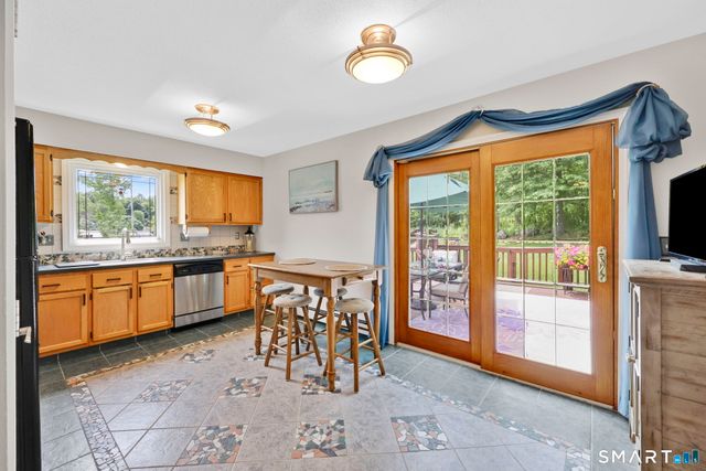 18 Harnish Lane, Wallingford, CT 06492