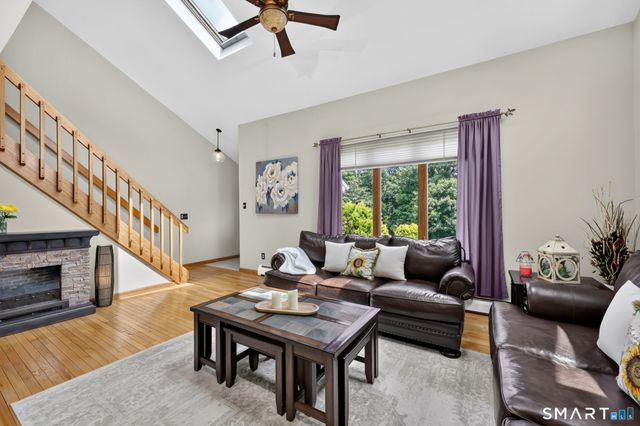 18 Harnish Lane, Wallingford, CT 06492