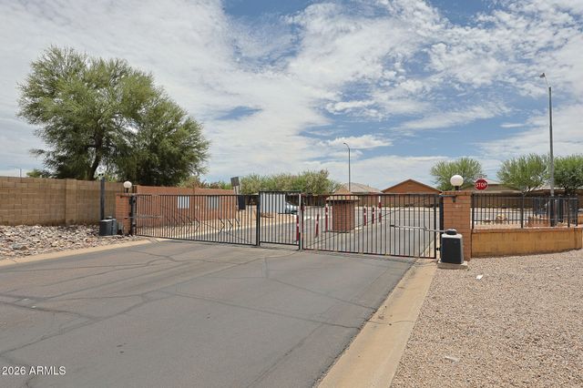 8940 W OLIVE Avenue 58, Peoria, AZ 85345