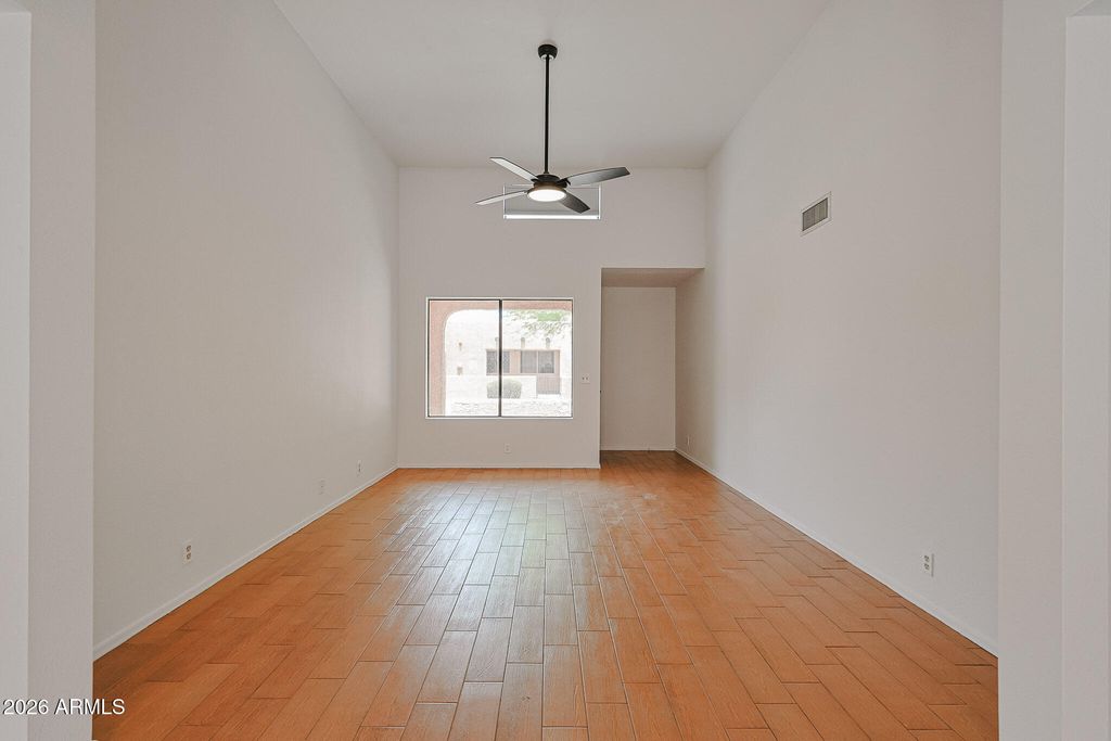 8940 W OLIVE Avenue 58, Peoria, AZ 85345 — photo 2