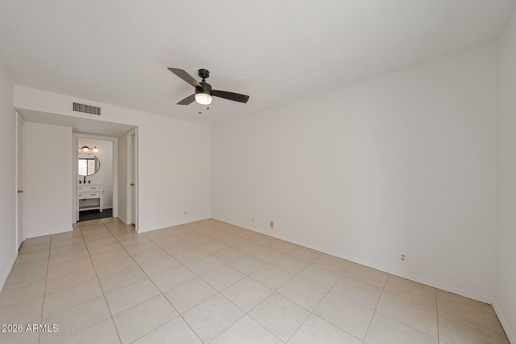 8940 W OLIVE Avenue 58, Peoria, AZ 85345 — photo 5
