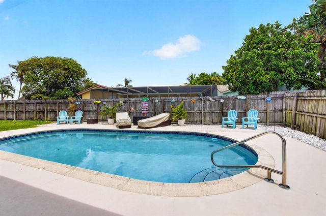 6521 Woodbury Road, Boca Raton, FL 33433