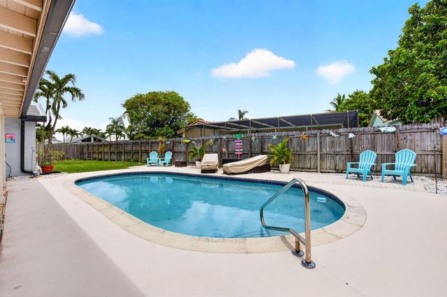 6521 Woodbury Road, Boca Raton, FL 33433