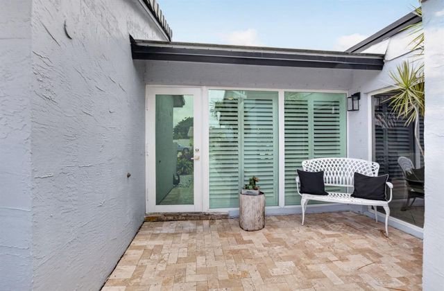 6521 Woodbury Road, Boca Raton, FL 33433