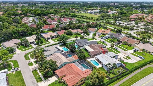 6521 Woodbury Road, Boca Raton, FL 33433