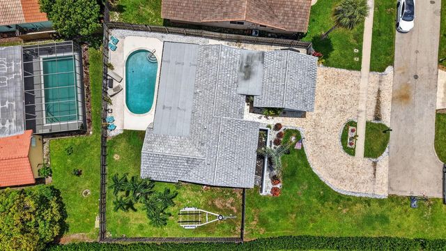 6521 Woodbury Road, Boca Raton, FL 33433