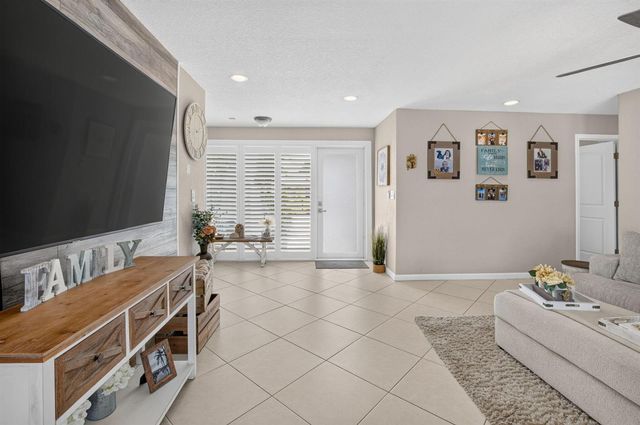 6521 Woodbury Road, Boca Raton, FL 33433
