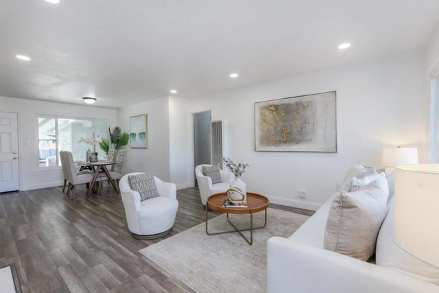 2904 El Sobrante Street, Santa Clara, CA 95051