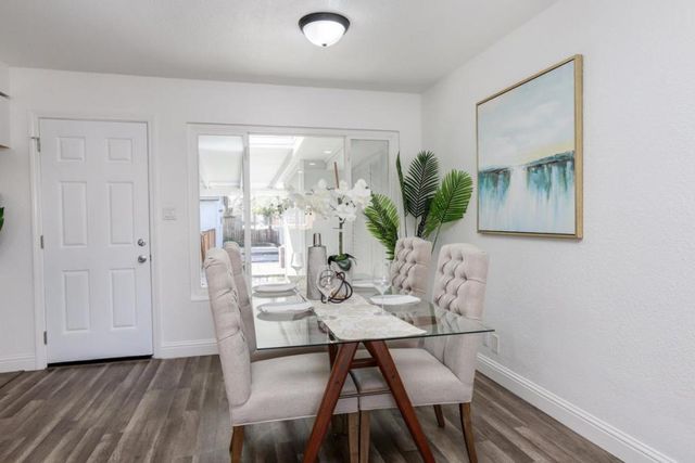 2904 El Sobrante Street, Santa Clara, CA 95051