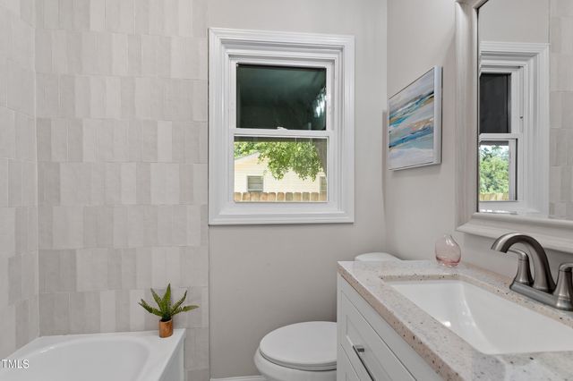 5033 Sunset Lake Road, Apex, NC 27539