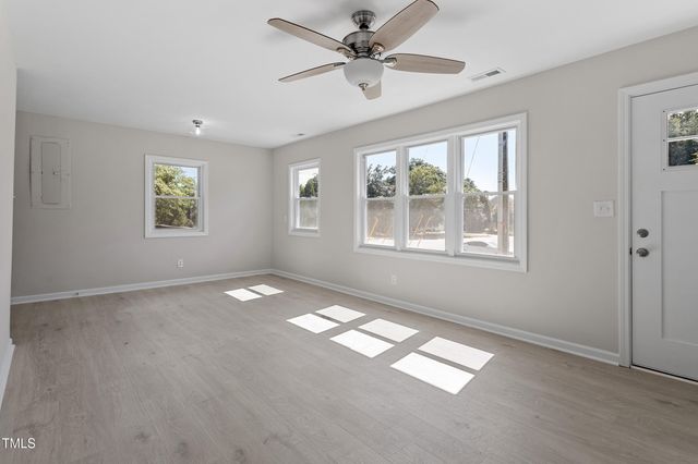 5033 Sunset Lake Road, Apex, NC 27539