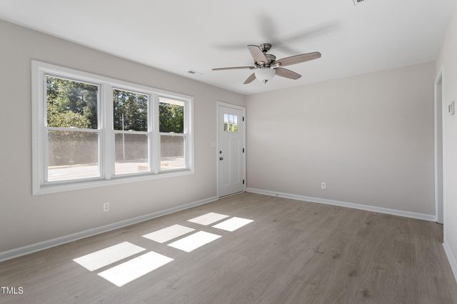 5033 Sunset Lake Road, Apex, NC 27539