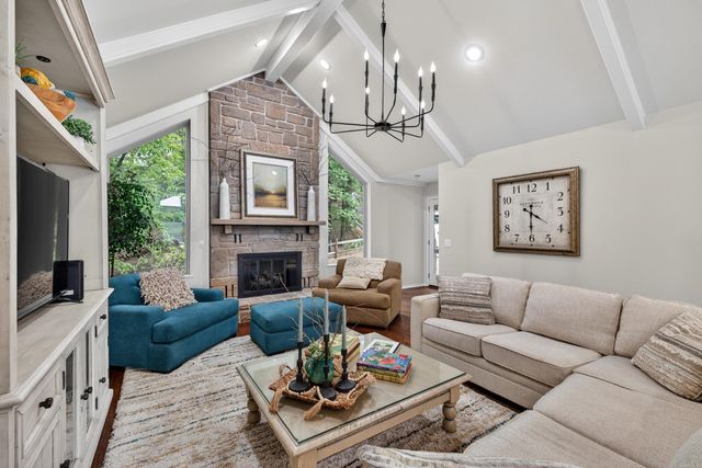 4 Ligadura Lane, Hot Springs Village, AR 71909