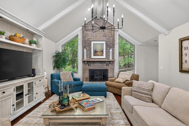 4 Ligadura Lane, Hot Springs Village, AR 71909