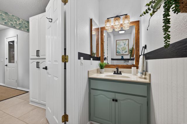 4 Ligadura Lane, Hot Springs Village, AR 71909