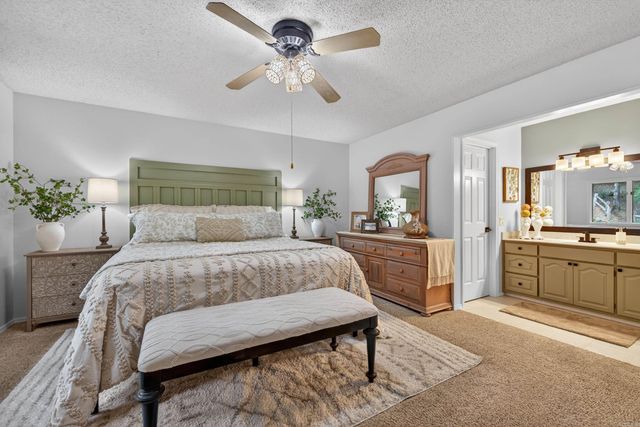 4 Ligadura Lane, Hot Springs Village, AR 71909
