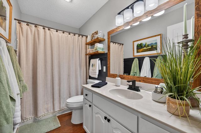 4 Ligadura Lane, Hot Springs Village, AR 71909