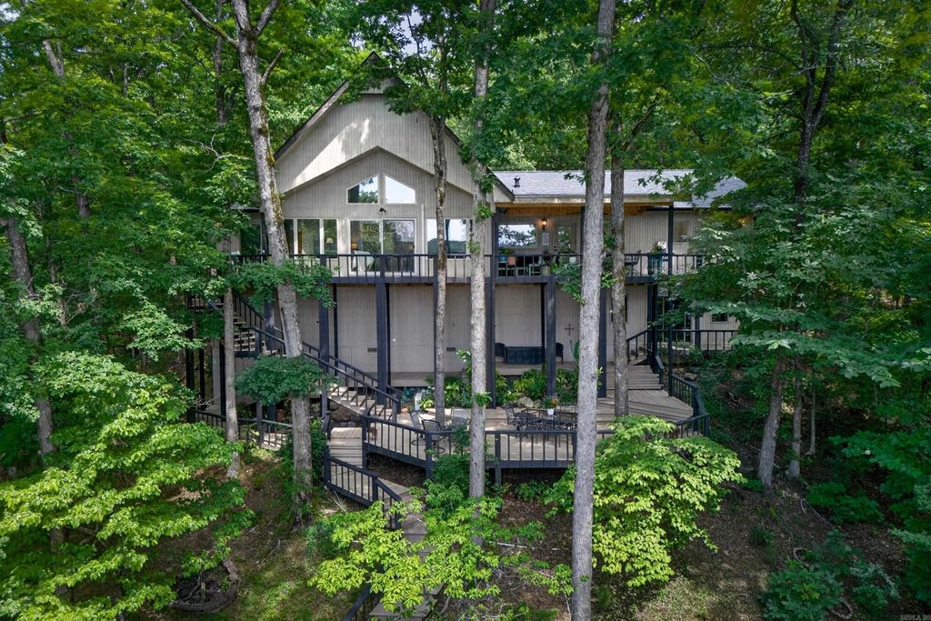 4 Ligadura Lane, Hot Springs Village, AR 71909