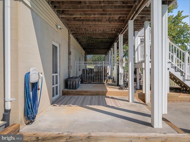 252 PUNKIN RIDGE DR, Clear Brook, VA 22624