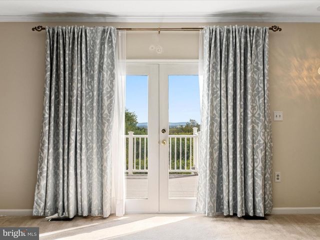 252 PUNKIN RIDGE DR, Clear Brook, VA 22624