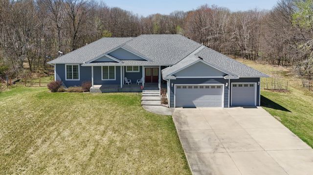 21530 Nightingale Street NW, Cedar, MN 55011