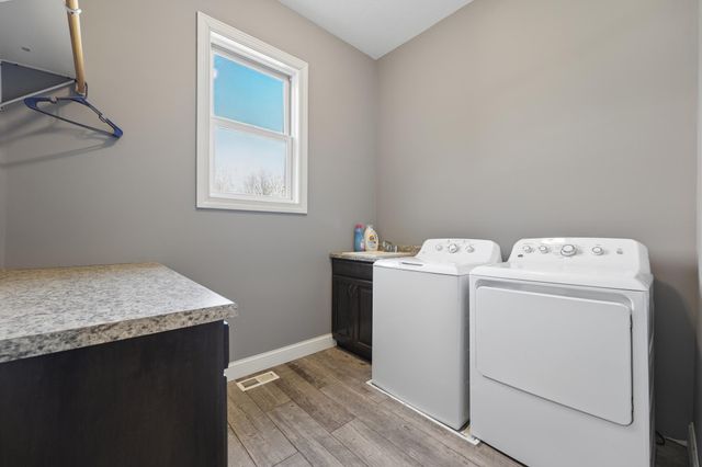 21530 Nightingale Street NW, Cedar, MN 55011