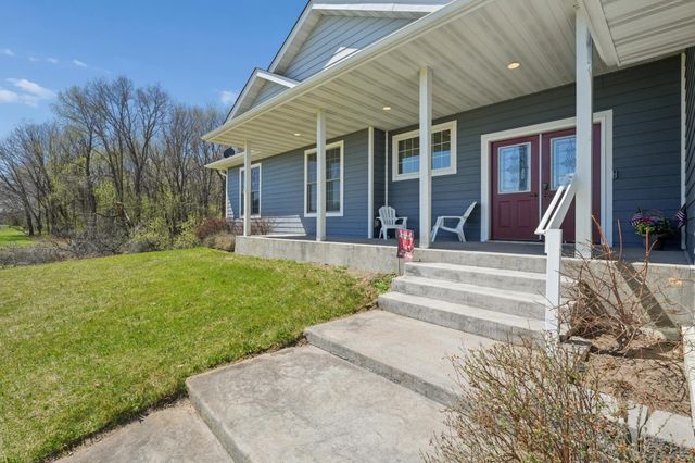 21530 Nightingale Street NW, Cedar, MN 55011