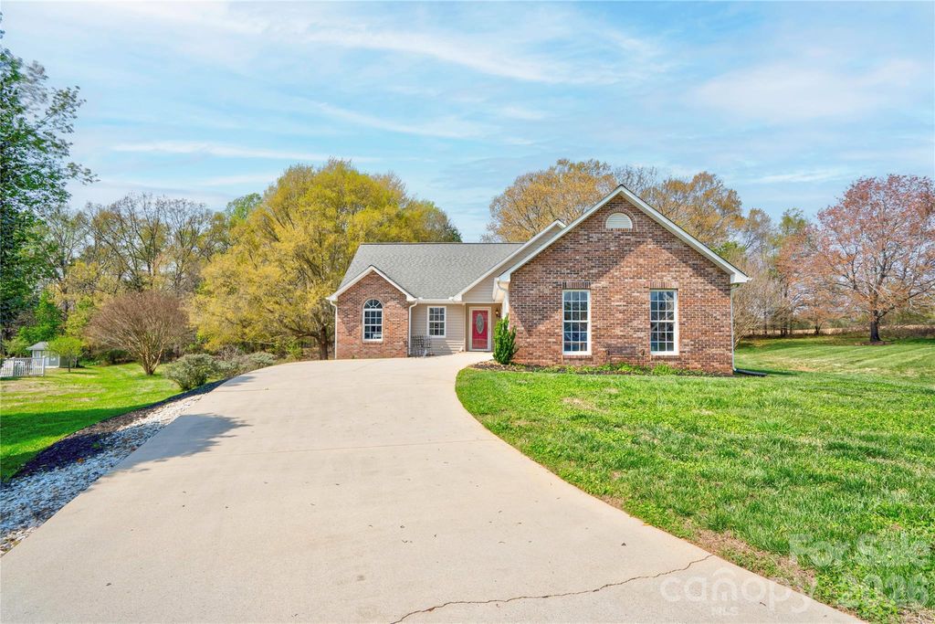 127 Albertville Lane, Shelby, NC 28152