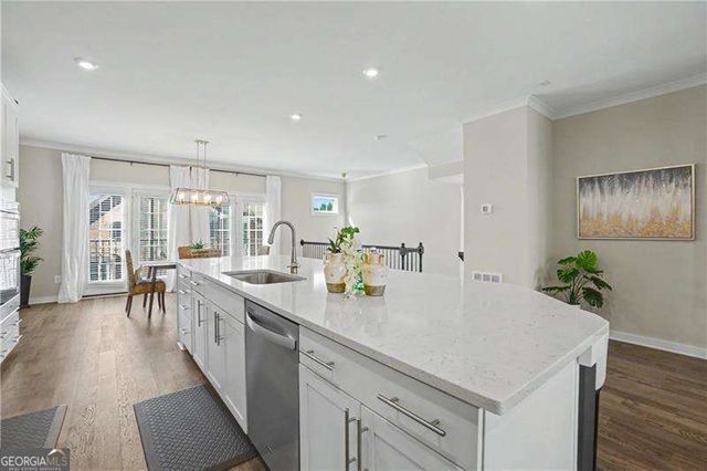 2051 Falls Park Way, Decatur, GA 30033