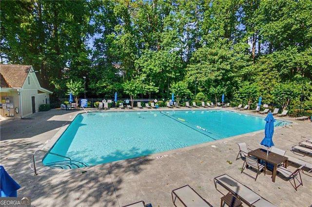 2051 Falls Park Way, Decatur, GA 30033